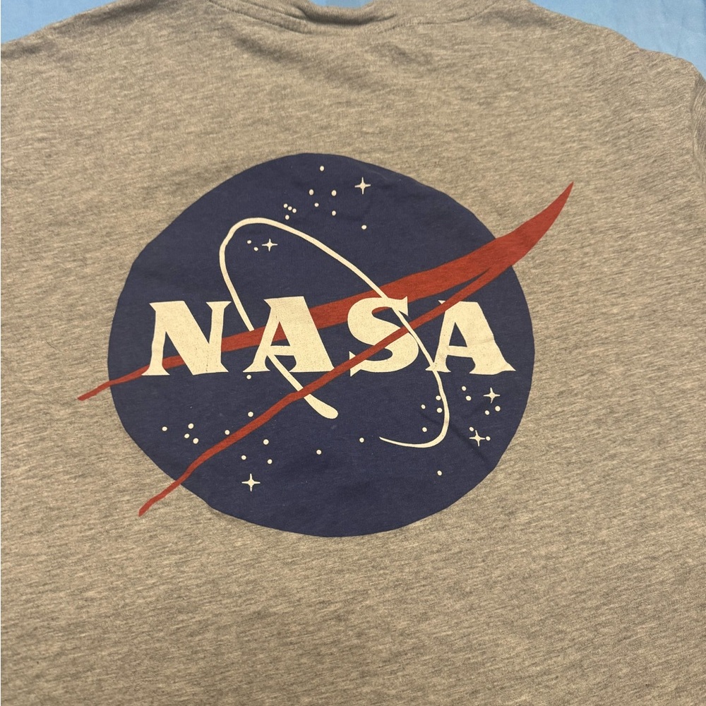 H&M NASA Tee - Picture 5 of 7